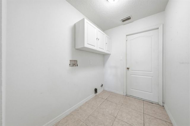 36341 GRAND ISLAND OAKS CIRCLE, Grand Island, FL 32735