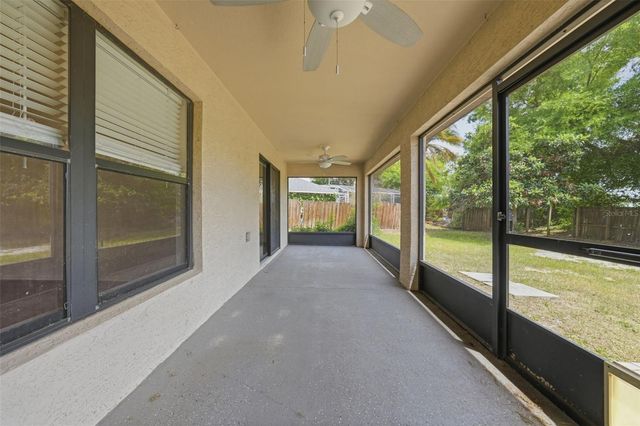 36341 GRAND ISLAND OAKS CIRCLE, Grand Island, FL 32735