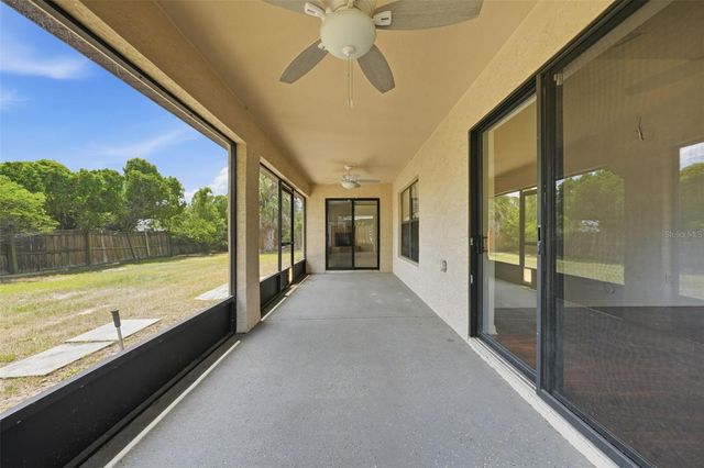 36341 GRAND ISLAND OAKS CIRCLE, Grand Island, FL 32735