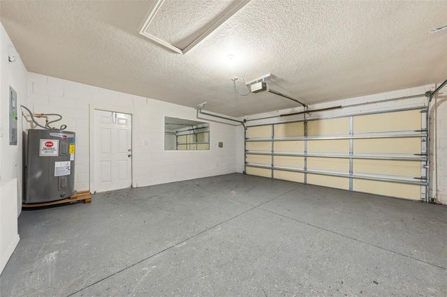 36341 GRAND ISLAND OAKS CIRCLE, Grand Island, FL 32735