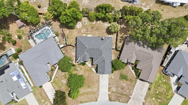36341 GRAND ISLAND OAKS CIRCLE, Grand Island, FL 32735