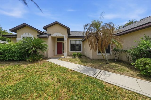 36341 GRAND ISLAND OAKS CIRCLE, Grand Island, FL 32735