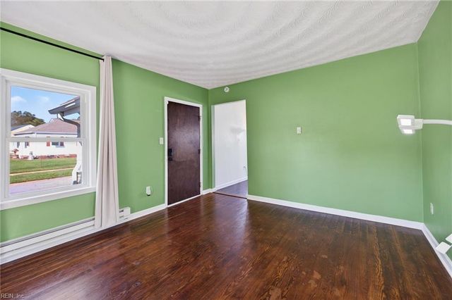5271 Texas AVE, Norfolk, VA 23513