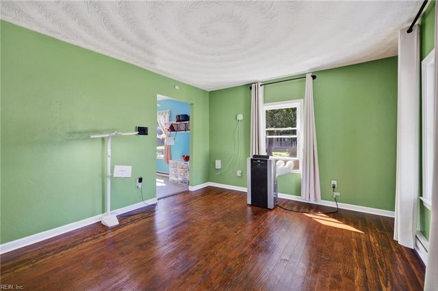 5271 Texas AVE, Norfolk, VA 23513