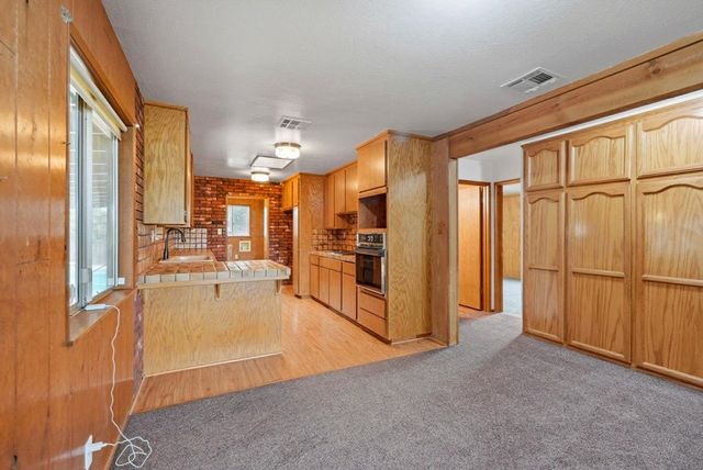 946 6th Street, Livingston, CA 95334