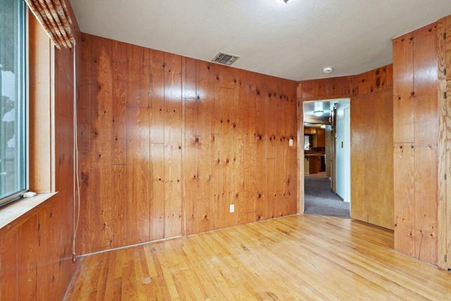 946 6th Street, Livingston, CA 95334