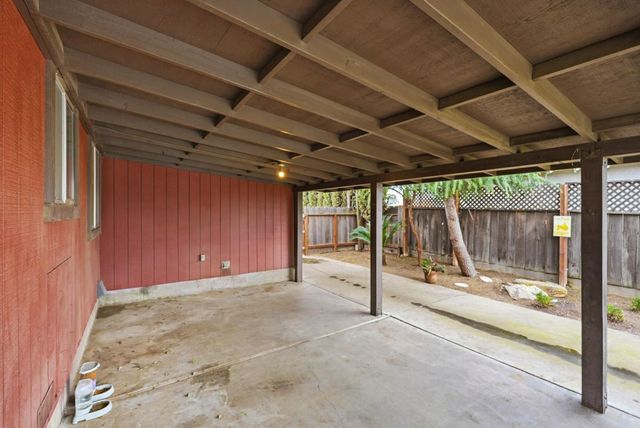 946 6th Street, Livingston, CA 95334