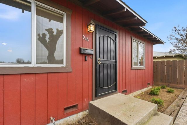 946 6th Street, Livingston, CA 95334