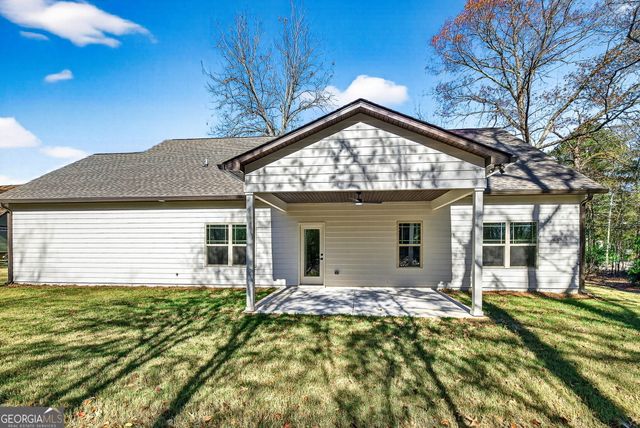 15 Couch Street, Moreland, GA 30259