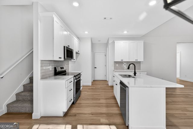 15 Couch Street, Moreland, GA 30259