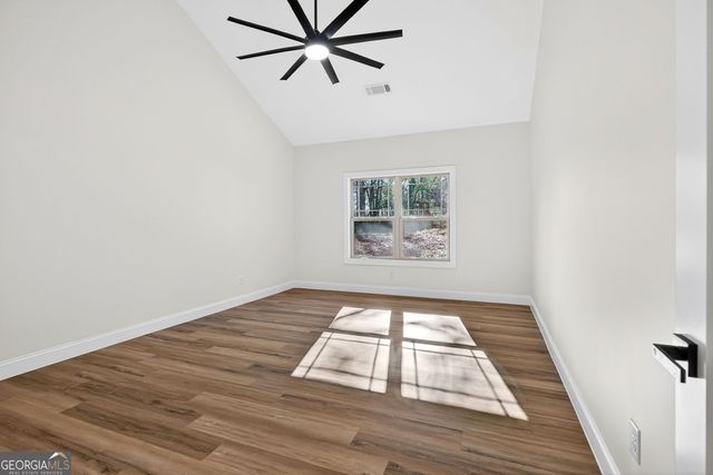 15 Couch Street, Moreland, GA 30259