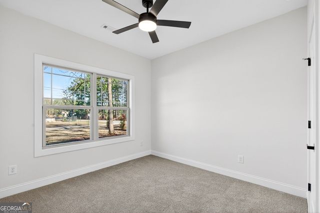 15 Couch Street, Moreland, GA 30259