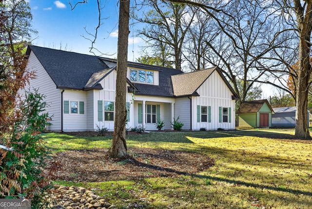 15 Couch Street, Moreland, GA 30259