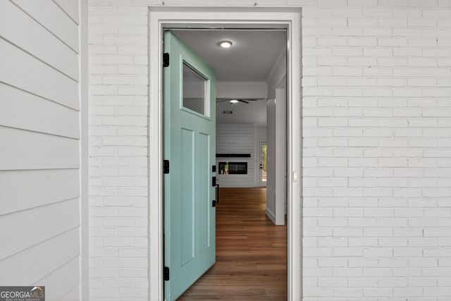 15 Couch Street, Moreland, GA 30259