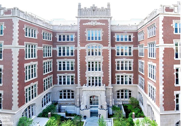 220 W 148th St Apt 4B, New York City, NY 10039