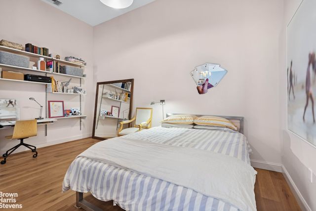 220 W 148th St Apt 4B, New York City, NY 10039