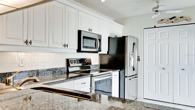 507 SANDERLING CIRCLE, Bradenton, FL 34209