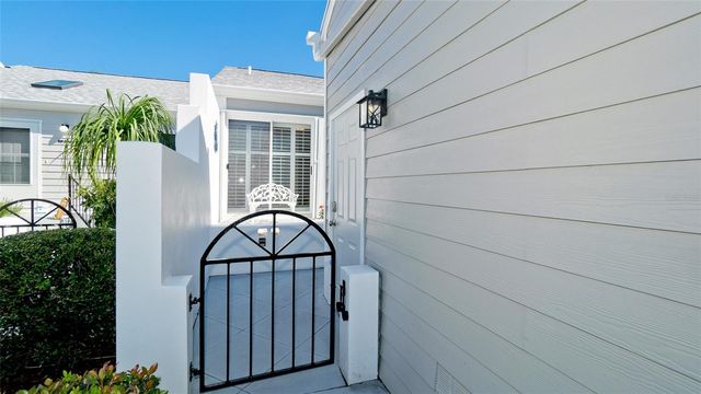 507 SANDERLING CIRCLE, Bradenton, FL 34209