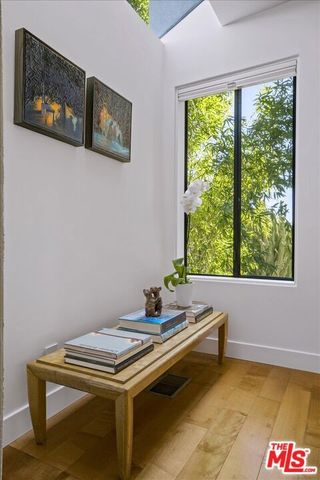 1358 Killarney Avenue, Los Angeles, CA 90065