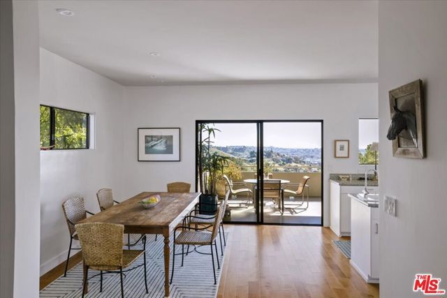 1358 Killarney Avenue, Los Angeles, CA 90065