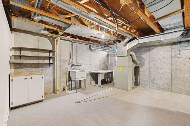 5671 Leisure South Drive Se, City Of Kentwood, MI 49548