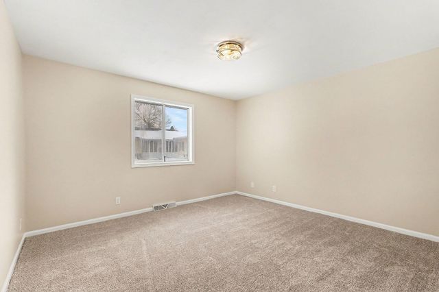 5671 Leisure South Drive Se, City Of Kentwood, MI 49548