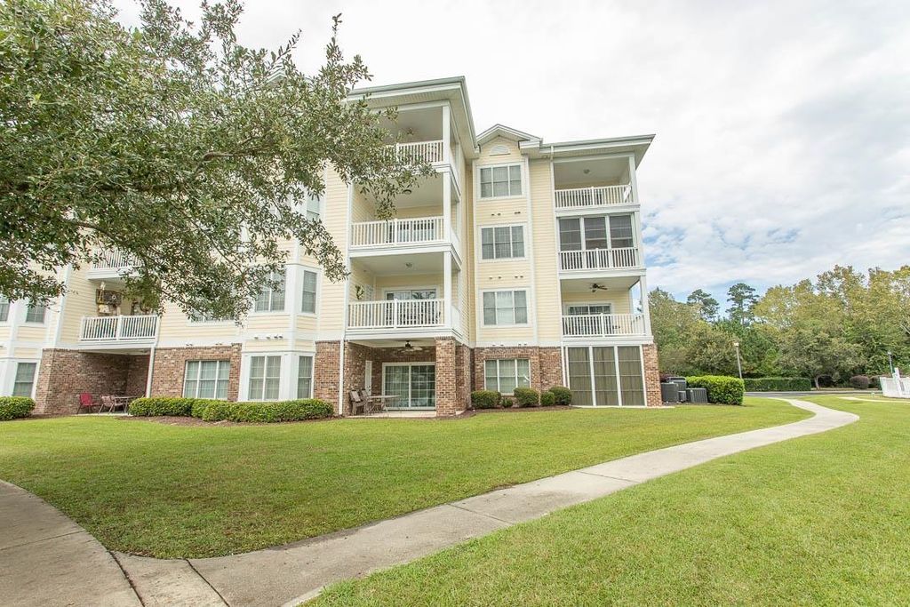 4861 Luster Leaf Cir Apt 301, Myrtle Beach, SC 29577 — exterior
