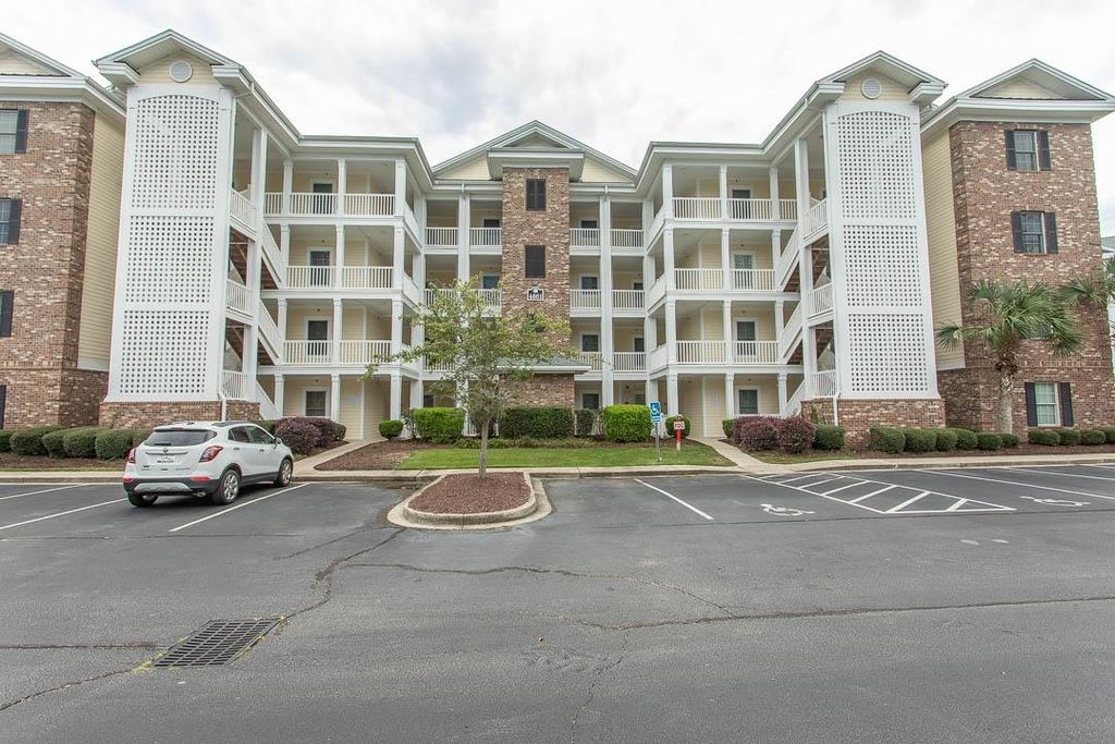4861 Luster Leaf Cir Apt 301, Myrtle Beach, SC 29577 — photo 2