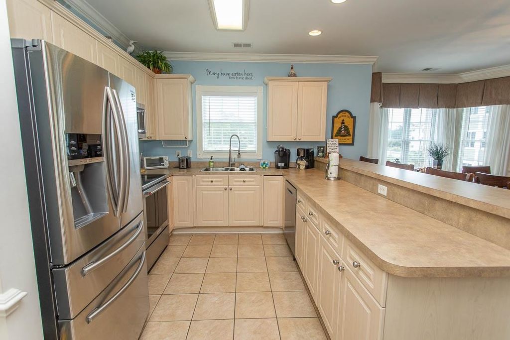 4861 Luster Leaf Cir Apt 301, Myrtle Beach, SC 29577 — photo 4