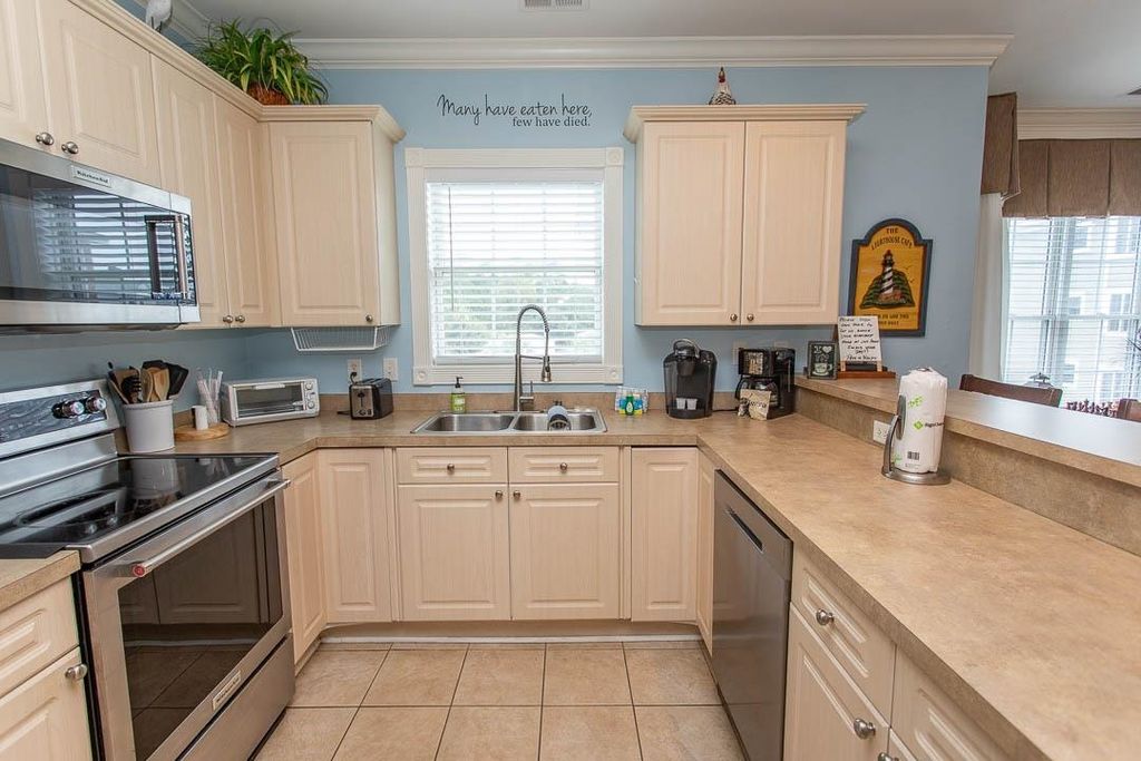 4861 Luster Leaf Cir Apt 301, Myrtle Beach, SC 29577 — photo 5