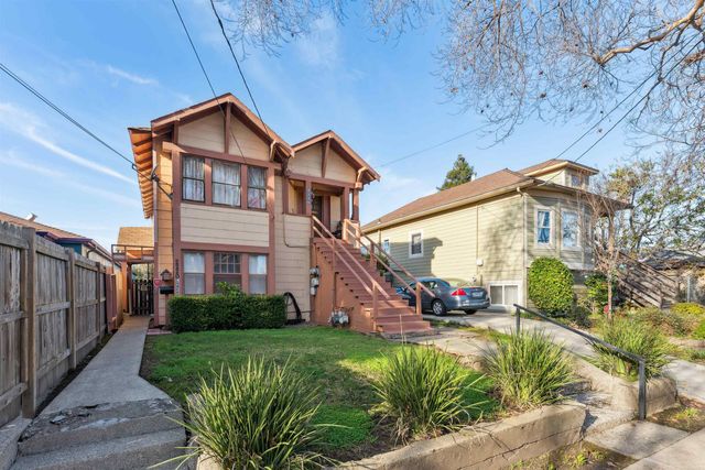 2220 7Th St, Berkeley, CA 94710