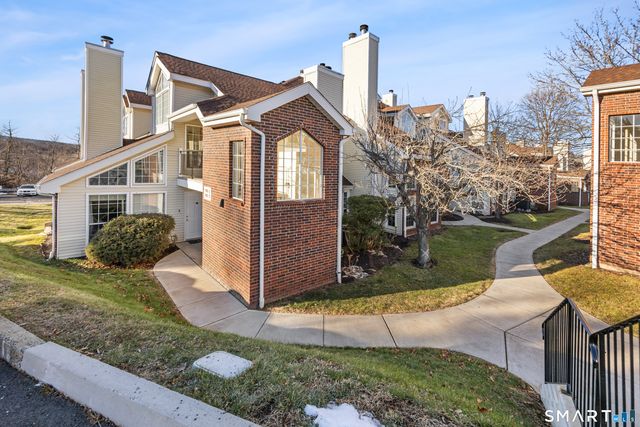 118 Carriage Crossing Lane 118, Middletown, CT 06457