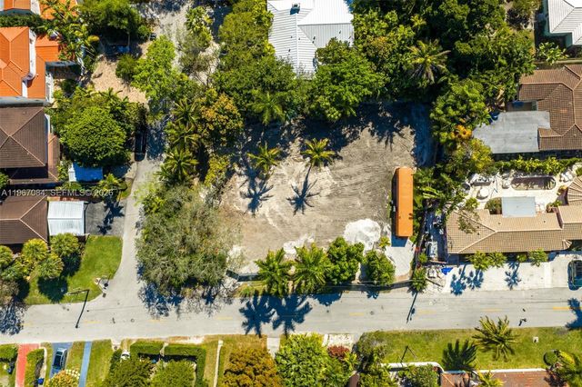 2880 Fairgreen Drive, Miami Beach, FL 33140