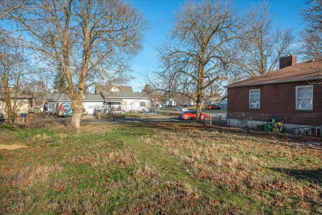 1507 W Chelan Ave, Spokane, WA 99205