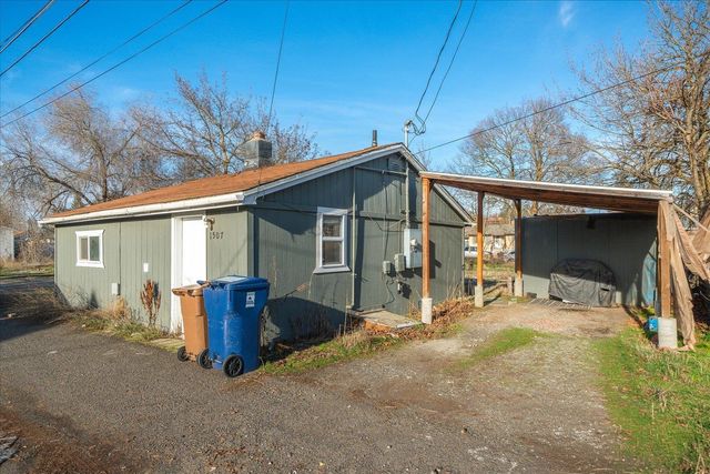 1507 W Chelan Ave, Spokane, WA 99205