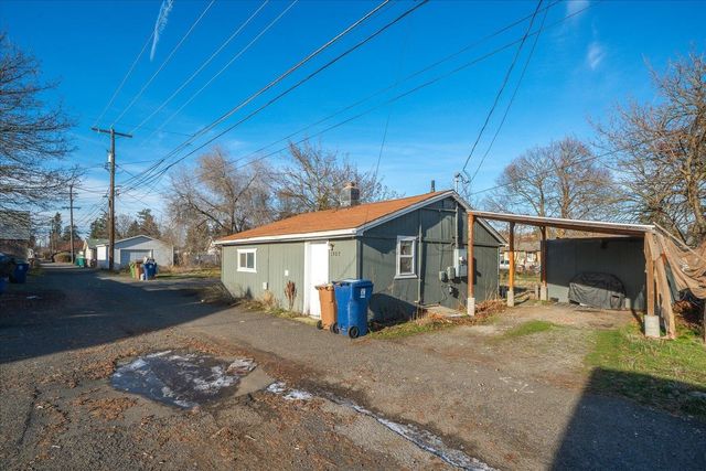 1507 W Chelan Ave, Spokane, WA 99205