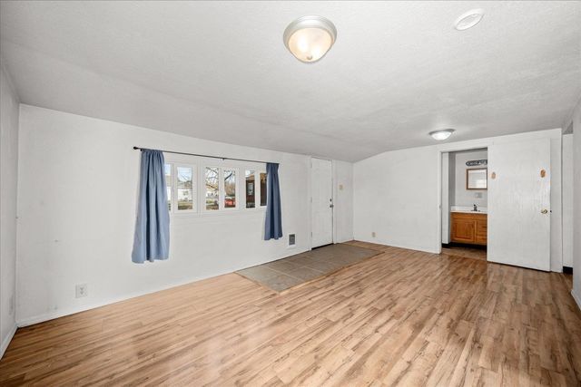 1507 W Chelan Ave, Spokane, WA 99205