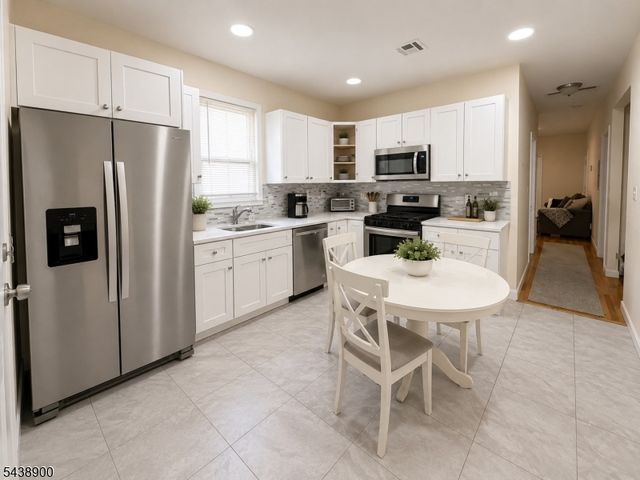 75 Eaton Pl, East Orange City, NJ 07017