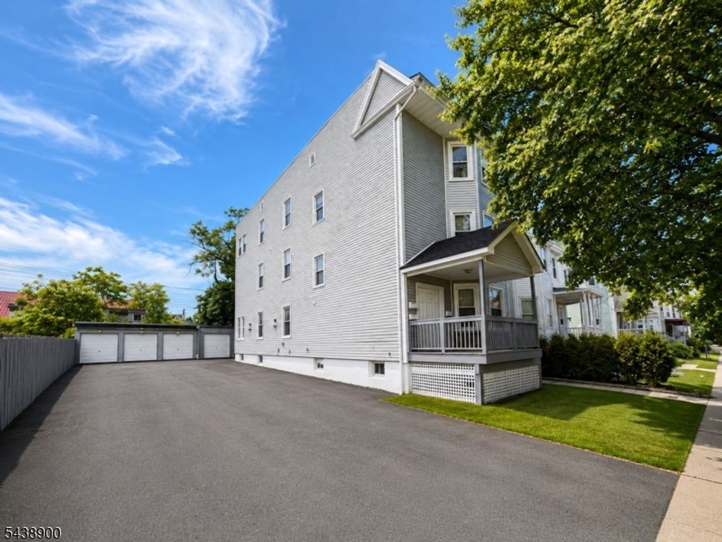 75 Eaton Pl, East Orange City, NJ 07017