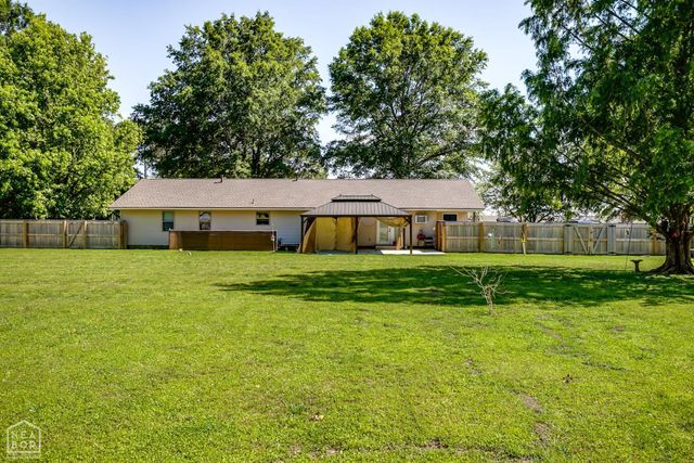 5503 southwest Drive, Jonesboro, AR 72404