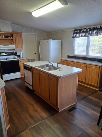 1470 Wilkie Bridge Road, Chesnee, SC 29323