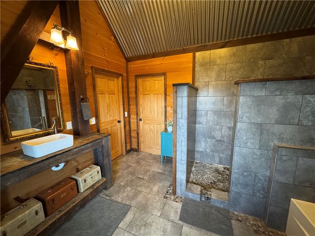 1400 Reed Road, Sweden, NY 14428