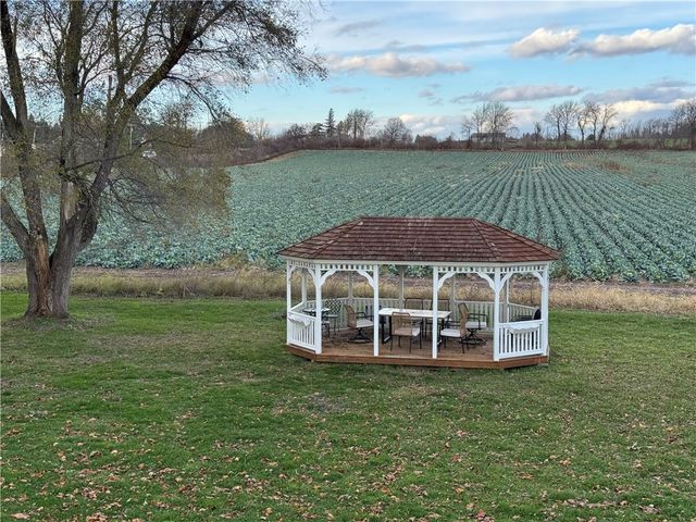 1400 Reed Road, Sweden, NY 14428