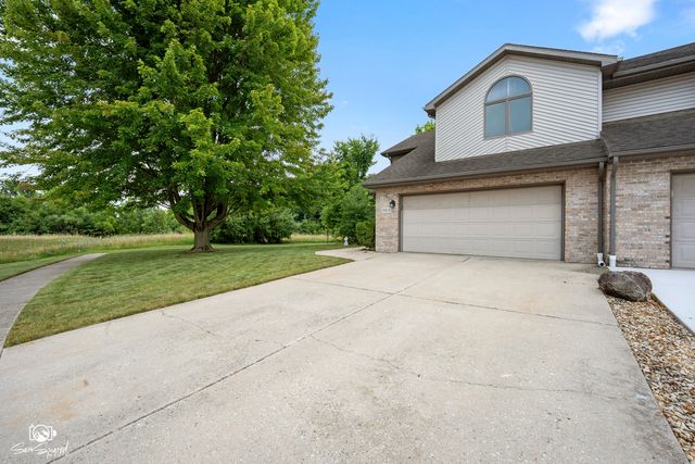 306 Grande Drive A, Minooka, IL 60447
