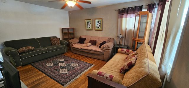 2926 Sussex Avenue, Markham, IL 60428