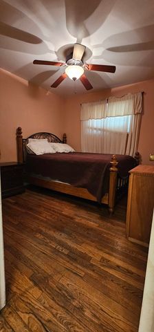 2926 Sussex Avenue, Markham, IL 60428