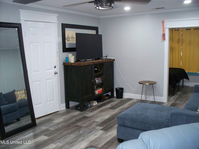 1220 Bienville Boulevard, Ocean Springs, MS 39564
