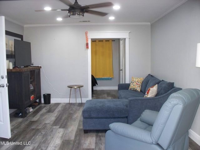 1220 Bienville Boulevard, Ocean Springs, MS 39564