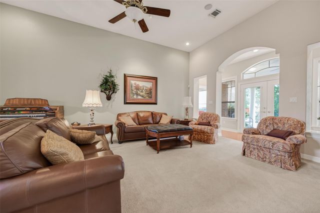 13 Wedgewood Boulevard, Conroe, TX 77304