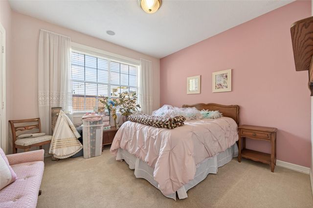 13 Wedgewood Boulevard, Conroe, TX 77304